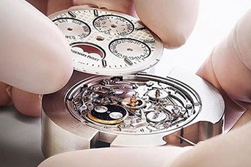 青岛欧米茄手表有水珠维修